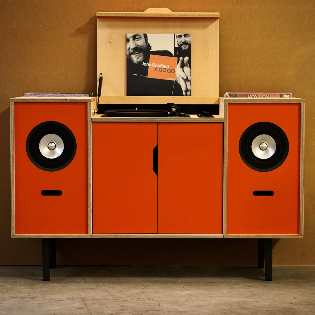 Plyphonic Model B Audiomöbel