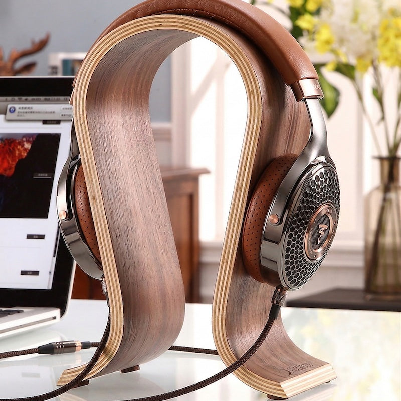 NorStone Headphone Stand – Kopfhörerständer aus Walnussholz